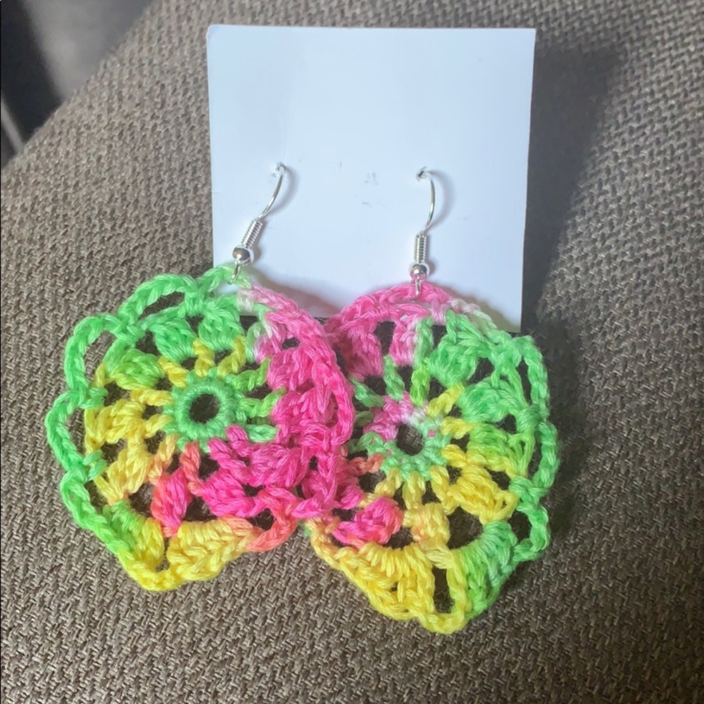 🎀Hand embroidered earrings